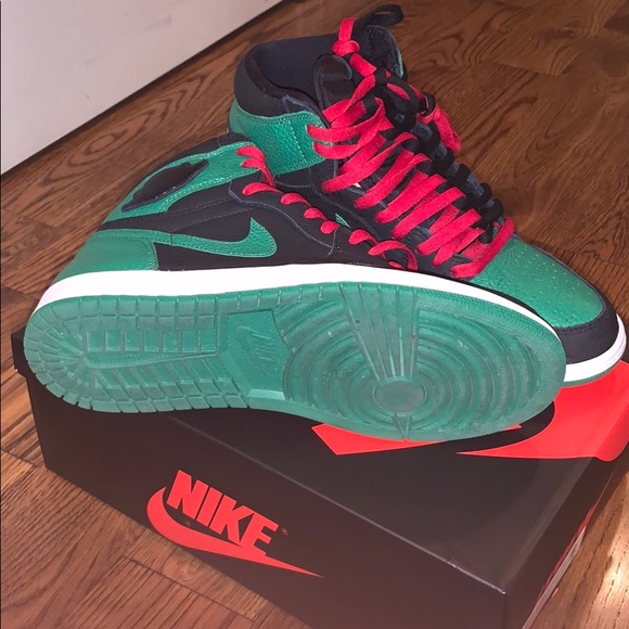 Air Jordan 1 Retro High OG ‘Pine Green 2.0’